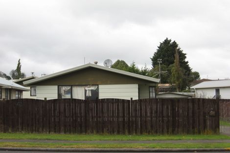 Photo of property in 1/60 Redcrest Avenue, Red Hill, Papakura, 2110