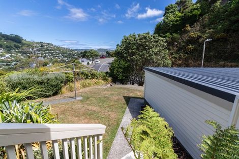 Photo of property in 2a Downing Street, Crofton Downs, Wellington, 6035