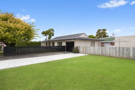 Photo of property in 2 Cooper Street, Pukekohe, 2120