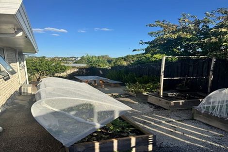 Photo of property in 2/42 Matua Road, Matua, Tauranga, 3110