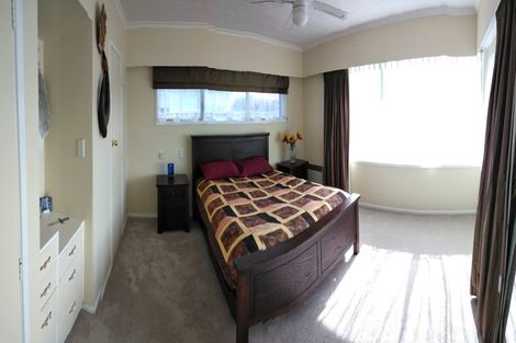 Photo of property in 36 Royston Street, Rosehill, Papakura, 2113