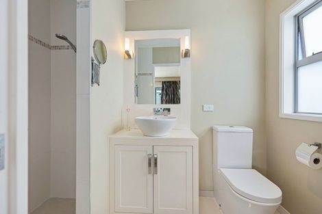 Photo of property in 15 Lennon Way, Papamoa Beach, Papamoa, 3118