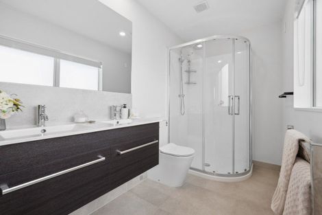 Photo of property in 28c Opaheke Road, Papakura, 2110