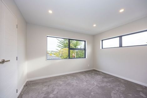 Photo of property in 34 Hellyers Street, Birkdale, Auckland, 0626
