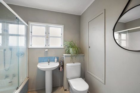 Photo of property in 4/184 Powderham Street, New Plymouth, 4310