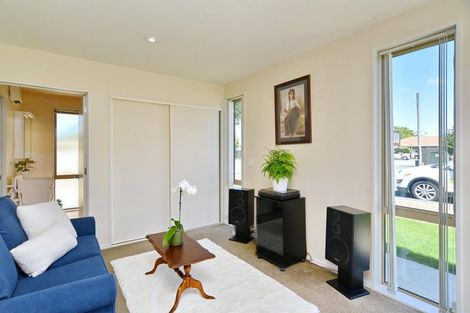 Photo of property in 1/38 Sawyers Arms Road, Northcote, Christchurch, 8052