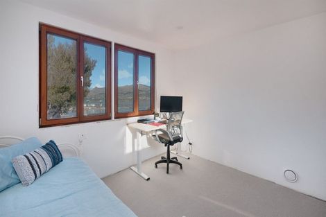 Photo of property in 20 Hawkhurst Road, Lyttelton, 8082