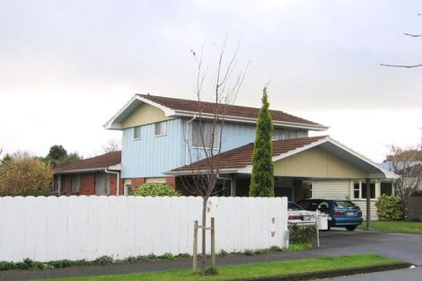 Photo of property in 3 Athlone Place, Hokowhitu, Palmerston North, 4410