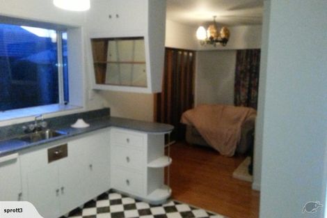 Photo of property in 112 Inwoods Road, Parklands, Christchurch, 8083