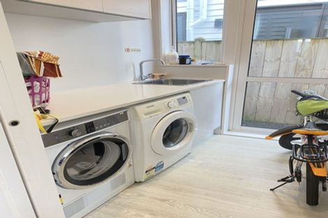 Photo of property in 55 Donegal Park Drive, Flat Bush, Auckland, 2019