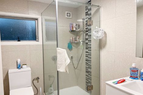 Photo of property in 4 Santiago Crescent, Unsworth Heights, Auckland, 0632