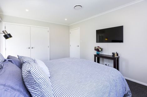 Photo of property in 80 Mawai Hakona Drive, Wallaceville, Upper Hutt, 5018