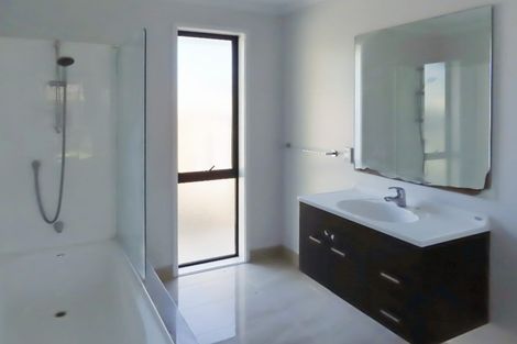 Photo of property in 2/270 Oxford Terrace, Avalon, Lower Hutt, 5011