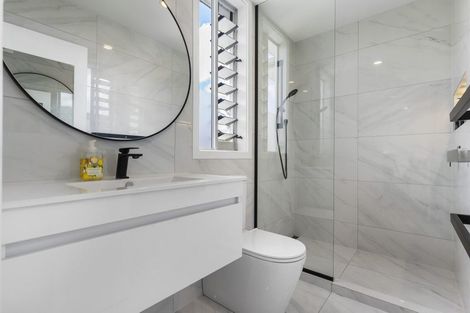 Photo of property in 10/4 Campbell Road, Takapuna, Auckland, 0622