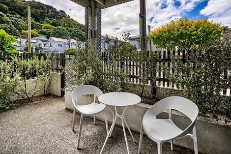 Photo of property in 3d Park Street, Thorndon, Wellington, 6011