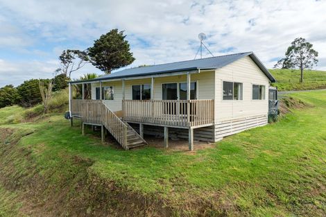 Photo of property in 134 Heatley Road, Whakapirau, Maungaturoto, 0583