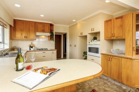 Photo of property in 54 Wairau Road, Oakura, 4314