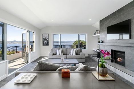 Photo of property in 54 Wakeman Road, Acacia Bay, Taupo, 3330