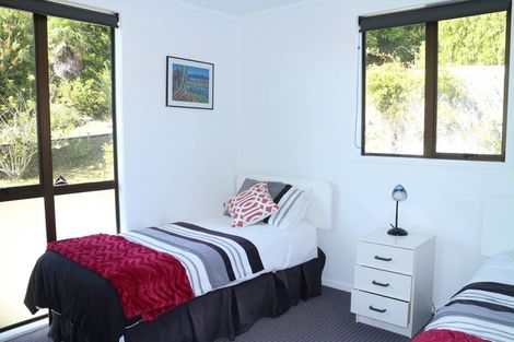 Photo of property in 5 Cable Bay Block Road, Cable Bay, 0420