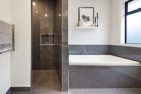 Photo of property in 32 Helen June Avenue, Flagstaff, Hamilton, 3210