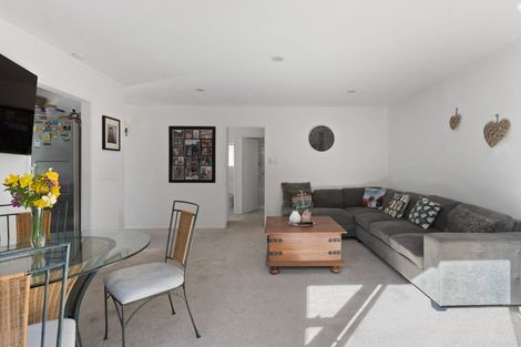 Photo of property in 2/12 Fitzwilliam Drive, Torbay, Auckland, 0630