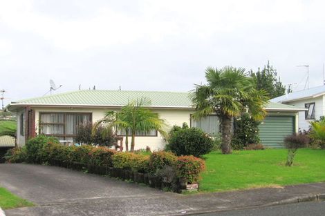 Photo of property in 63a Albatross Road, Red Beach, 0932