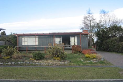 Photo of property in 26 Pokaka Crescent, Wharewaka, Taupo, 3330