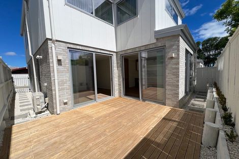 Photo of property in 109 Prince Regent Drive, Half Moon Bay, Auckland, 2012
