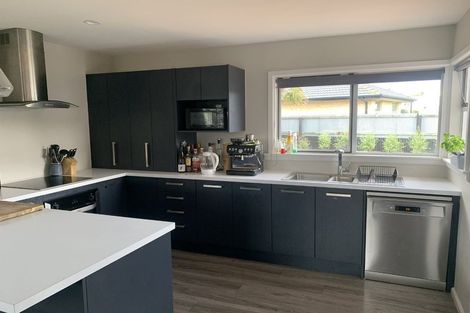 Photo of property in 15 Wilton Crescent, Bishopdale, Christchurch, 8053