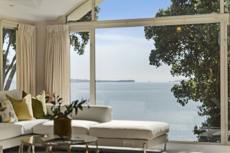 Photo of property in 155 Mellons Bay Road, Mellons Bay, Auckland, 2014