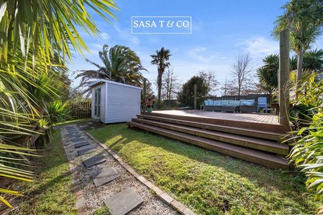 Photo of property in 185 Mahia Road, Wattle Downs, Auckland, 2103