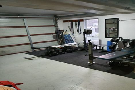 Photo of property in 1/59 Topliss Drive, Northcross, Auckland, 0632