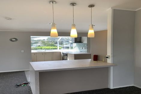 Photo of property in 1/33 Woodstock Road, Forrest Hill, Auckland, 0620