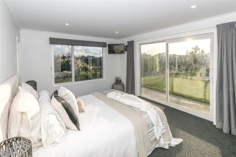 Photo of property in 10 Audrey Place, Flagstaff, Hamilton, 3210