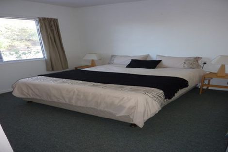 Photo of property in 1/12 Hebron Road, Waiake, Auckland, 0630