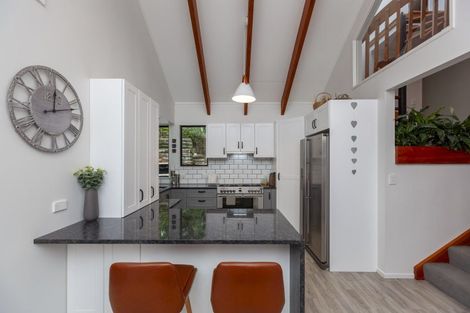 Photo of property in 20 Tiromoana Road, Raumati South, Paraparaumu, 5032