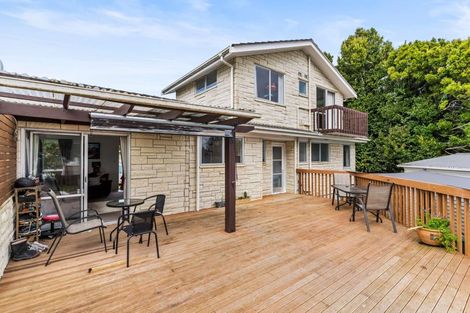Photo of property in 24 Hyperion Drive, Randwick Park, Auckland, 2105