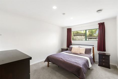 Photo of property in 1/8 Carrigans Close, Pinehill, Auckland, 0632