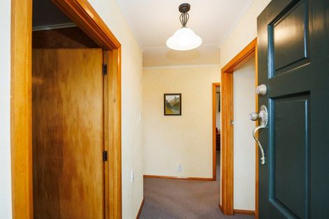 Photo of property in 2 Lind Street, Kimbolton, 4777