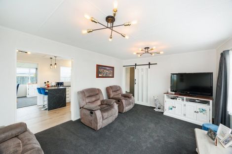 Photo of property in 32 Leander Place, Milson, Palmerston North, 4414