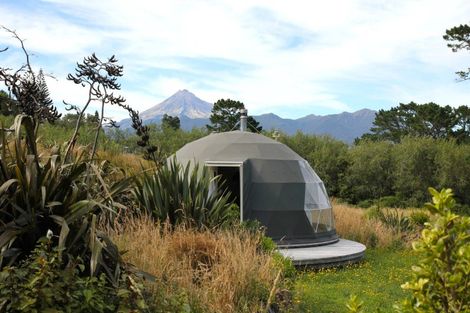 Photo of property in 456 Barrett Road, Omata, New Plymouth, 4374