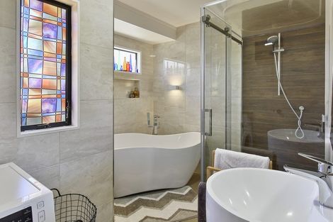 Photo of property in 1/8 Kimdale Place, Totara Heights, Auckland, 2105