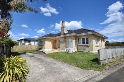 Photo of property in 15 Carey Street, Maeroa, Hamilton, 3200