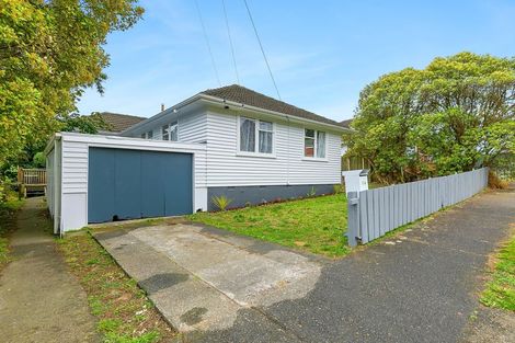 Photo of property in 14 Durham Street, Cannons Creek, Porirua, 5024