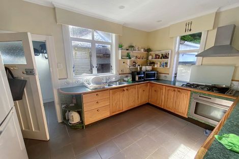 Photo of property in 45 Moa Point Road, Moa Point, Wellington, 6022