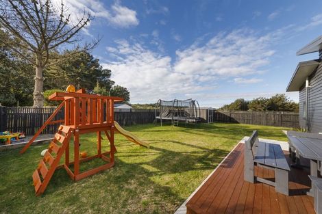 Photo of property in 28 Sandown Avenue, Himatangi Beach, Foxton, 4891
