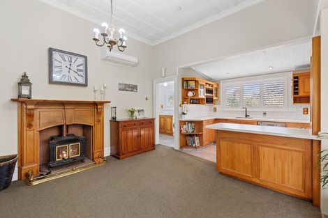 Photo of property in 30 Humphries Street, Inglewood, 4330