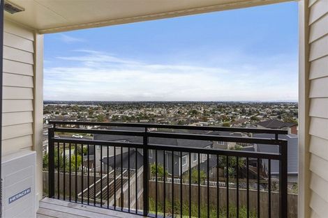 Photo of property in 11a Kirikiri Drive, Papakura, 2110