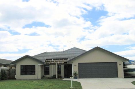 Photo of property in 50 Corinth Grove, Papamoa Beach, Papamoa, 3118