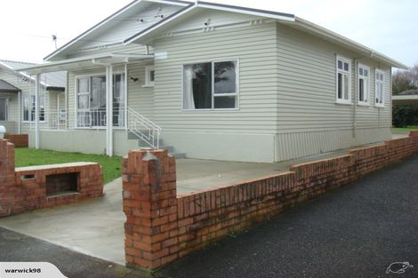 Photo of property in 25 Hawea Road, Point Chevalier, Auckland, 1022
